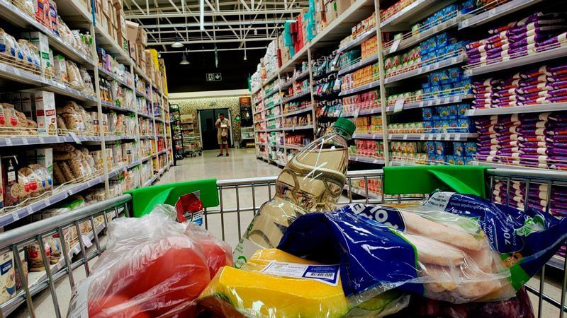 El Gobierno pone las tarjetas monedero a disposición de las Comunidades Autónomas para que puedan empezar a repartirse 1