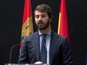 El vicepresidente de la Junta aboga en Bruselas por recuperar el equilibrio roto entre el lobo y el hombre