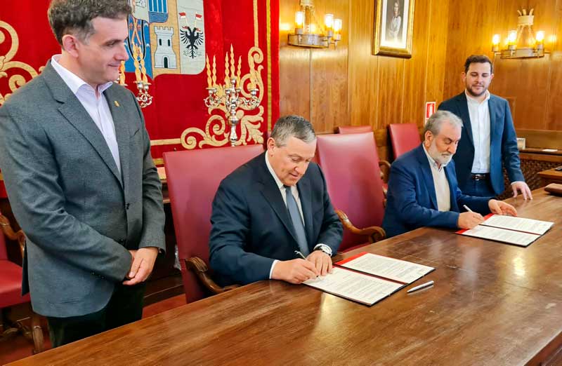 La Diputación de Zamora y el Obispado de Astorga firman convenios de restauración de bienes inmuebles y bienes muebles por importe de 265.000 euros 1