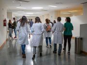 Publicadas las vacantes para hacer fijos a 670 médicos interinos de los hospitales de Sacyl