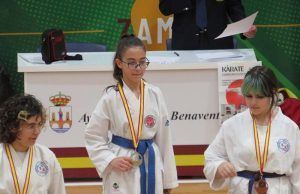 Triunfo Imparable de Ruth Pernía de la Calle en el Campeonato Provincial de Katas 2024