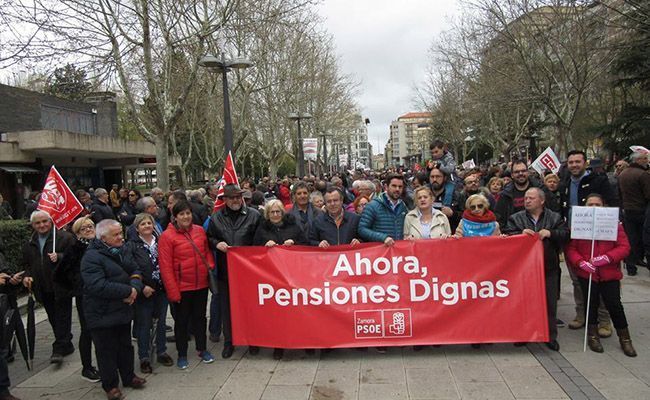 El PSOE de Zamora celebra el 1º de mayo, Día Internacional del Trabajo, con la mirada puesta en la Democracia 1