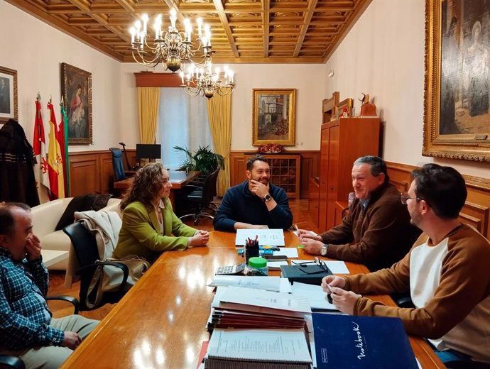 La Diputación pide al Gobierno la puesta en marcha de un tren madrugador que comunique Zamora con Madrid 1