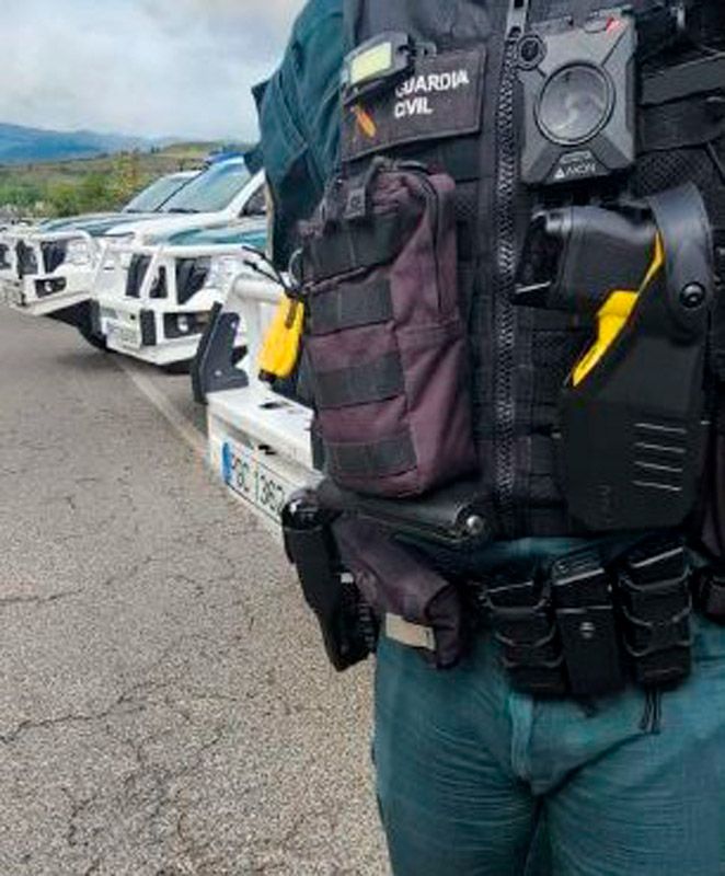 La Guardia Civil de Castilla y León comienza a utilizar las Pistolas Eléctricas Incapacitantes (TASER) 1