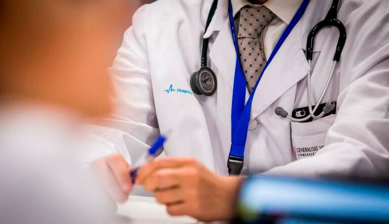 La Junta publica la primera resolución para hacer fijos a médicos de hospital y emergencias 1