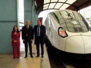 Óscar Puente viaja entre Madrid y A Coruña en el nuevo AVE S106, que se pondrá en servicio el 21 de mayo