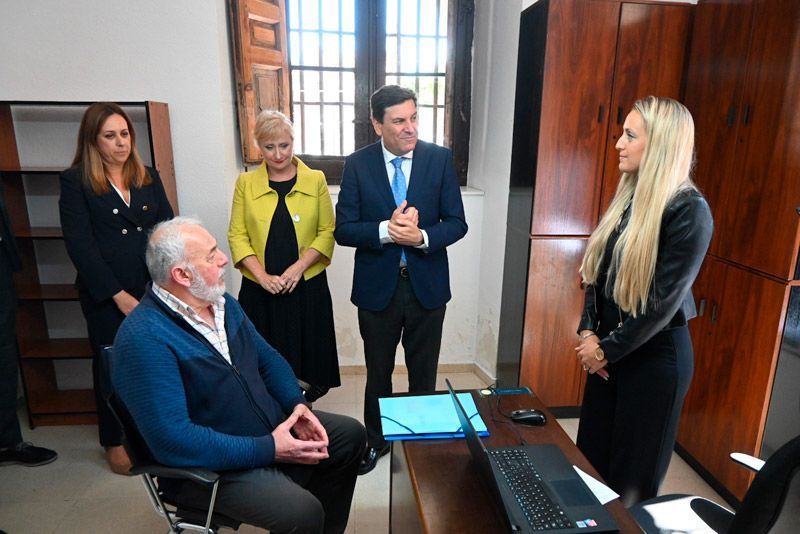 La Junta presta en 78 municipios del medio rural un servicio presencial para hacer la declaración de la Renta de 2023 con un ahorro fiscal autonómico de 121 millones 1