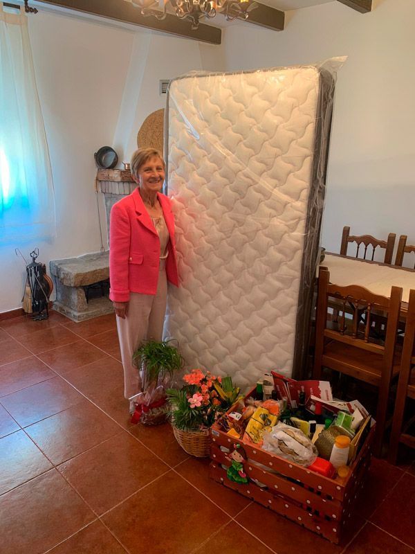La mega cesta de la Feria Rociera de Tábara ya tiene dueña. 2