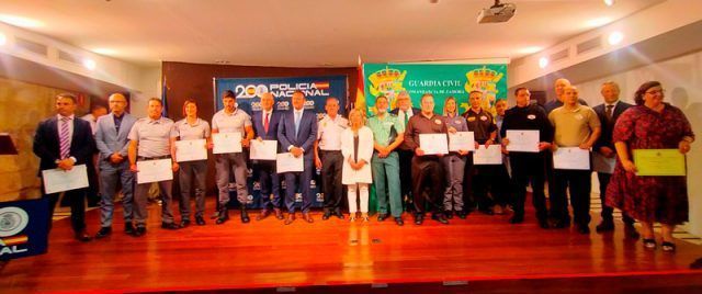 Las Fuerzas Y Cuerpos De Seguridad Del Estado Homenajean Al Sector De ...