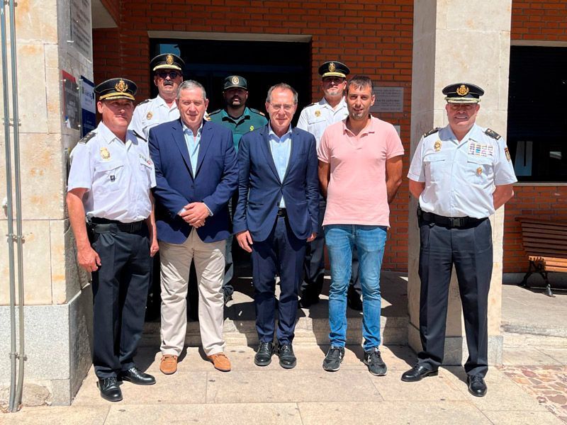 El Subdelegado del Gobierno en Zamora Acompaña al Jefe Superior de Policía de Castilla y León en su Visita a la Comisaría Conjunta Quintanilla-Alcañices 1