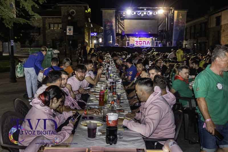 El Espíritu Inquebrantable de las Fiestas de Tábara: Tradición, Juventud y Celebración 9