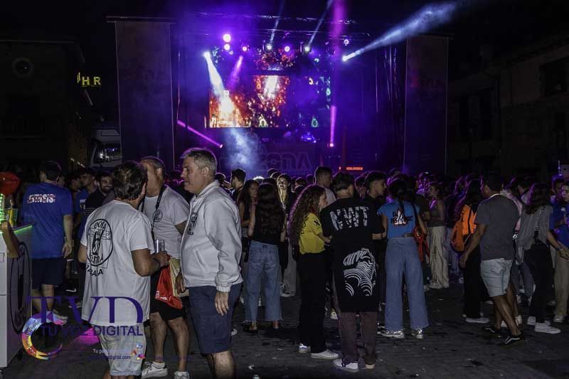 El Espíritu Inquebrantable de las Fiestas de Tábara: Tradición, Juventud y Celebración 46