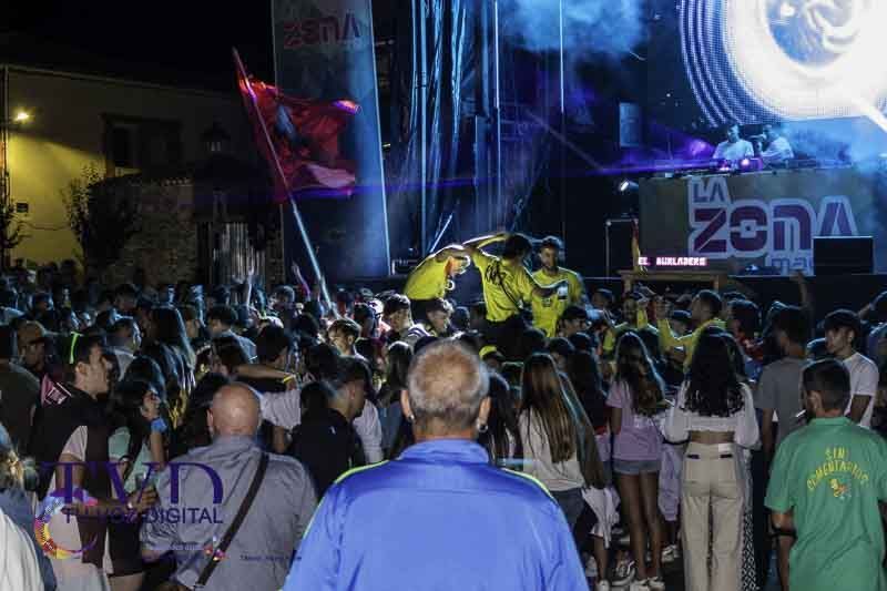 El Espíritu Inquebrantable de las Fiestas de Tábara: Tradición, Juventud y Celebración 61