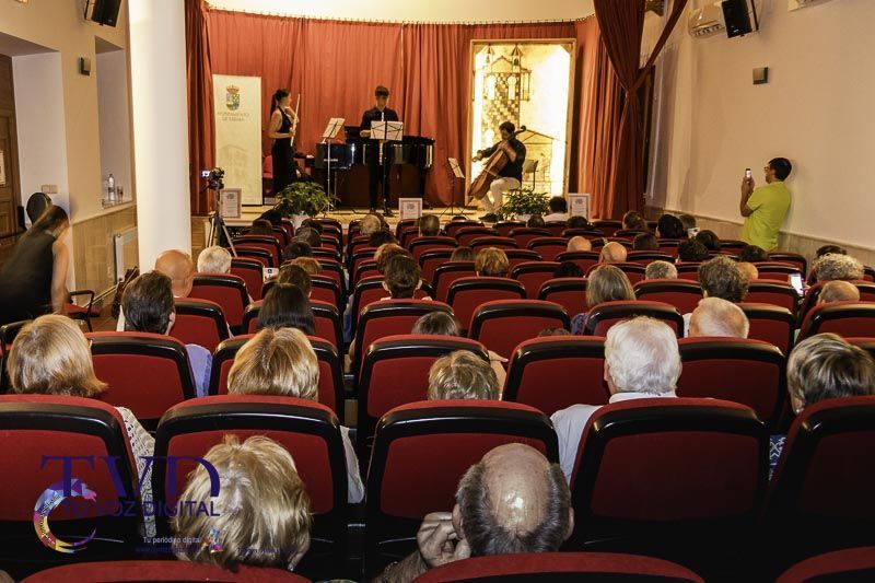 Brillante Despliegue de Talento en el Concierto de Alumnos de la Academia Internacional de Música de Tábara 26