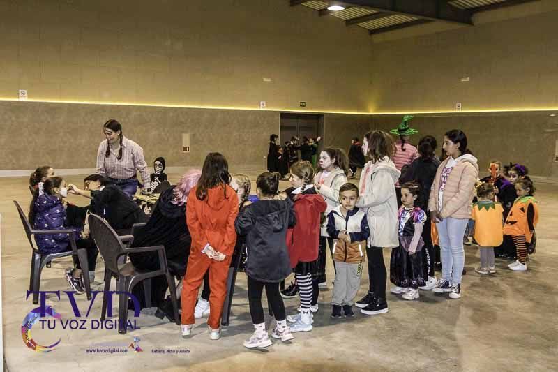 Éxito rotundo en la fiesta de Halloween infantil en Tábara 3