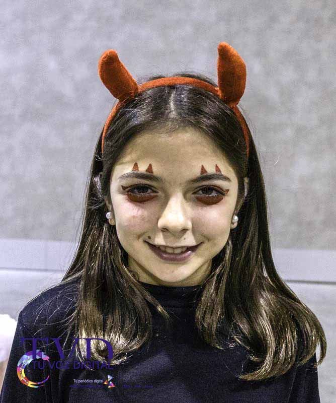 Éxito rotundo en la fiesta de Halloween infantil en Tábara 16