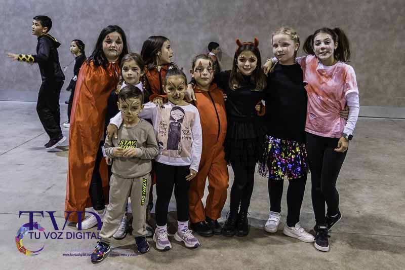 Éxito rotundo en la fiesta de Halloween infantil en Tábara 15