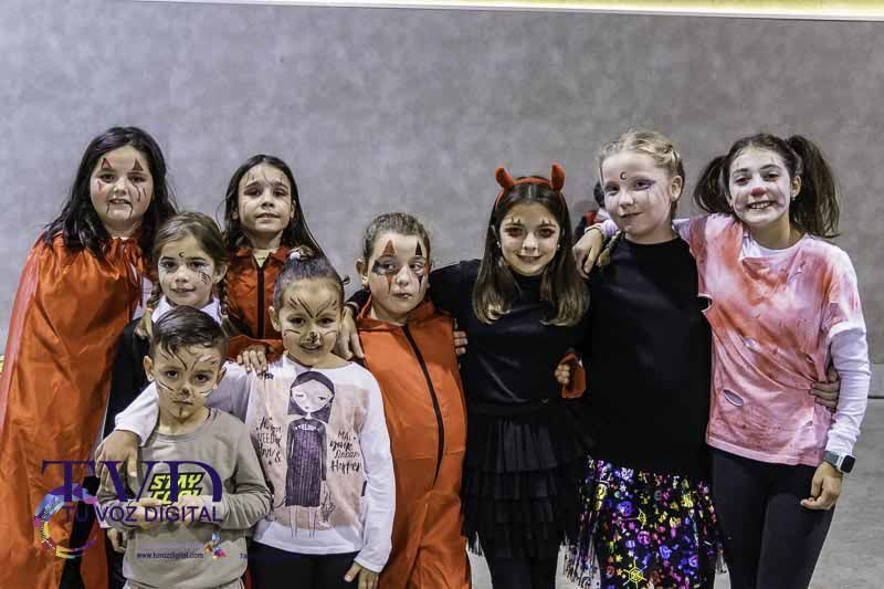 Éxito rotundo en la fiesta de Halloween infantil en Tábara 14