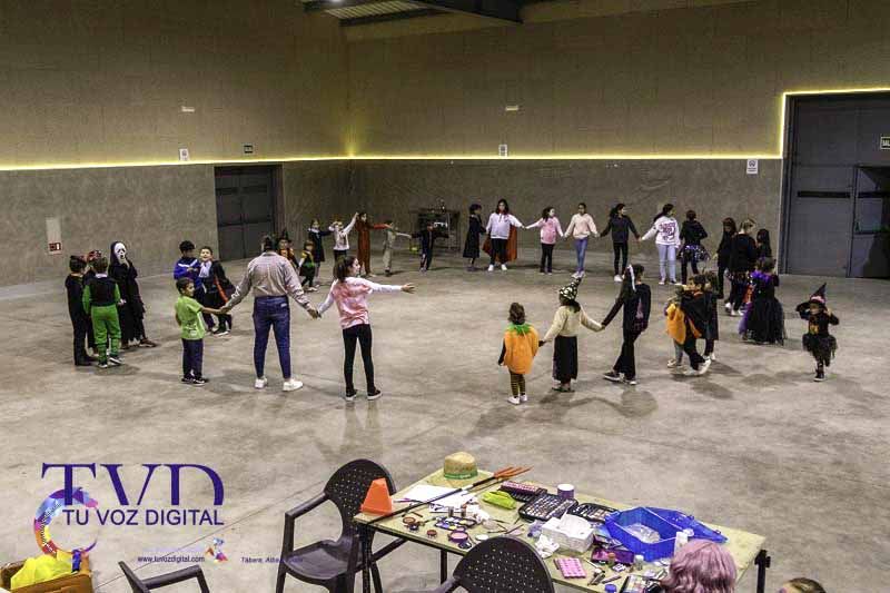Éxito rotundo en la fiesta de Halloween infantil en Tábara 21