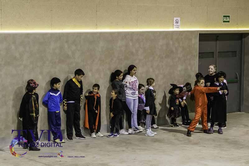 Éxito rotundo en la fiesta de Halloween infantil en Tábara 28