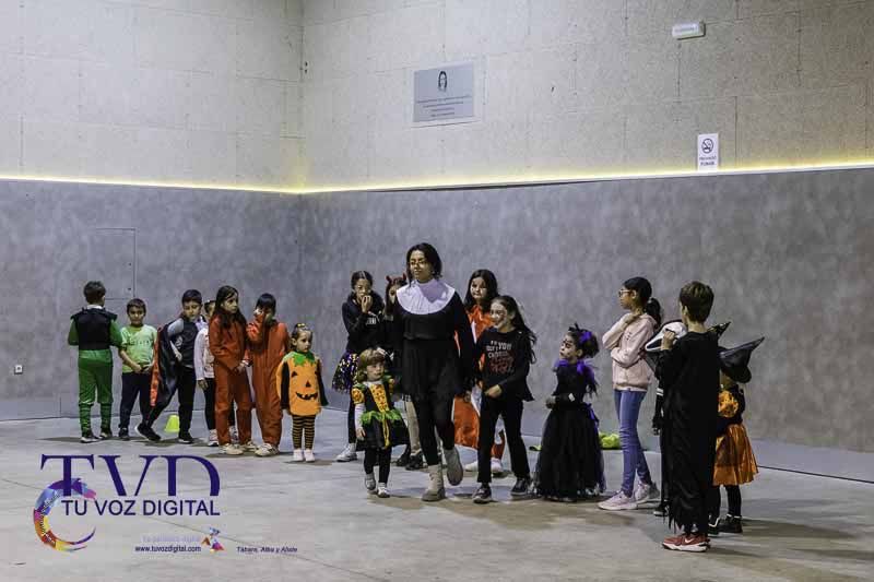 Éxito rotundo en la fiesta de Halloween infantil en Tábara 25