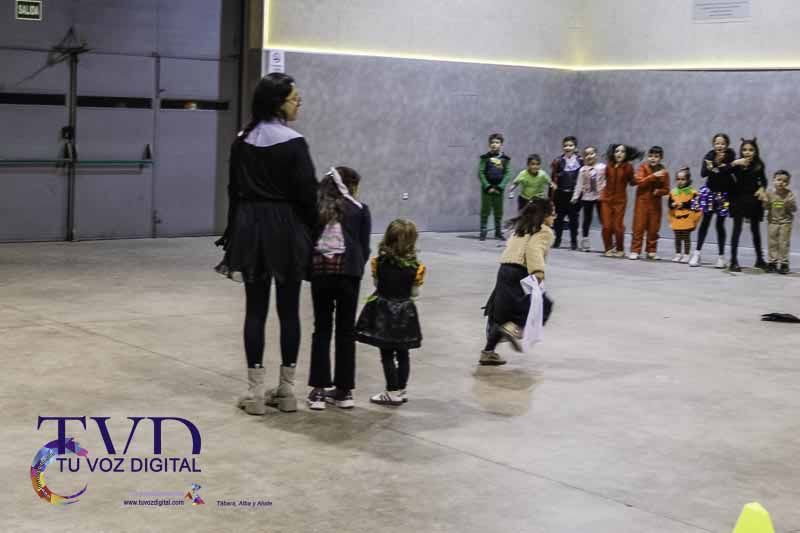 Éxito rotundo en la fiesta de Halloween infantil en Tábara 29