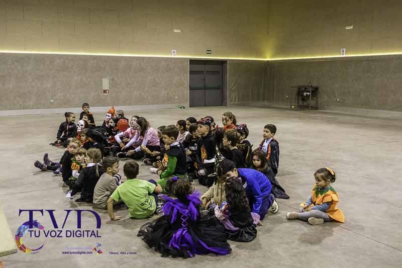 Éxito rotundo en la fiesta de Halloween infantil en Tábara 40