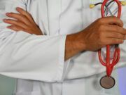 Sanidad hace fijos a otros 127 médicos con el objetivo de cubrir las plazas vacantes