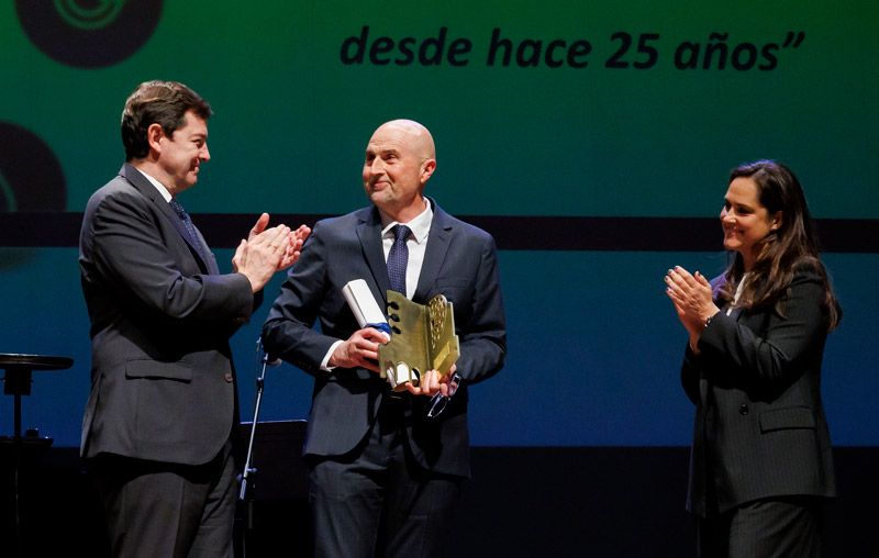 Mañueco destaca el apoyo de la Junta a las personas con discapacidad, con la legislación más avanzada y la mayor ratio de plazas residenciales para este colectivo de España 1