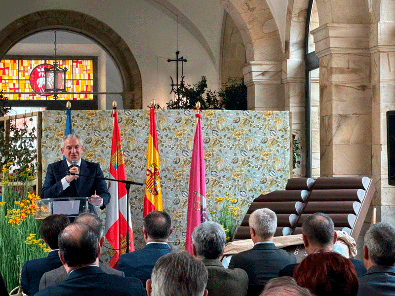 Nicanor Sen acude a la inauguración del Salón del Chocolate de Astorga 1