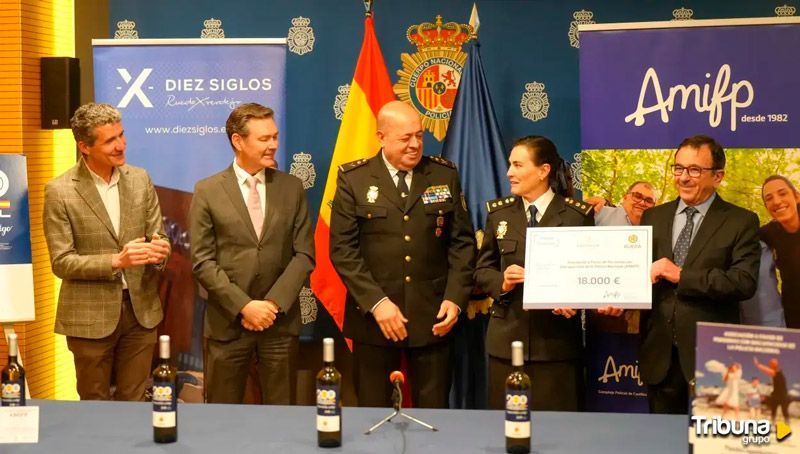 La Asociación a favor de personas con discapacidad, dirigido a familiares de miembros de la Policía Nacional, recibe 18.000 euros gracias a la campaña “Brindis Solidario por AMIFP” 1