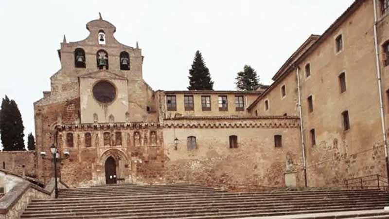 La Junta impulsa las actuaciones que permitirán convertir el antiguo noviciado del Complejo de San Salvador de Oña en un albergue 1
