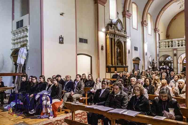 El Santo Entierro y la procesión del "Pendebás" emocionan en Tábara pese al mal tiempo 4