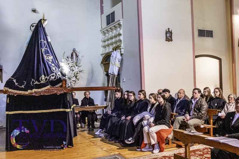 El Santo Entierro y la procesión del "Pendebás" emocionan en Tábara pese al mal tiempo 5