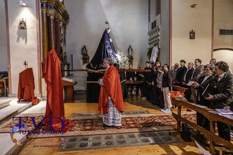 El Santo Entierro y la procesión del "Pendebás" emocionan en Tábara pese al mal tiempo 7