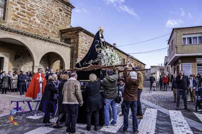 El Santo Entierro y la procesión del "Pendebás" emocionan en Tábara pese al mal tiempo 12
