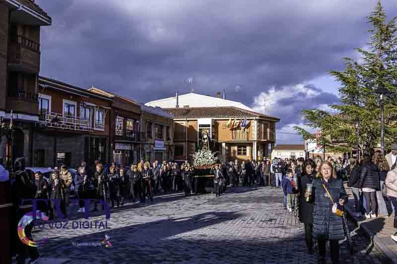 El Santo Entierro y la procesión del "Pendebás" emocionan en Tábara pese al mal tiempo 19