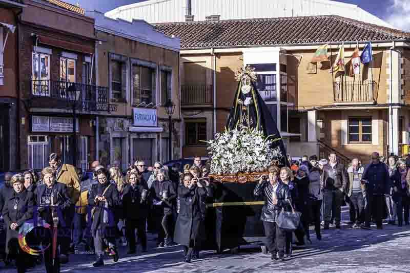 El Santo Entierro y la procesión del "Pendebás" emocionan en Tábara pese al mal tiempo 20