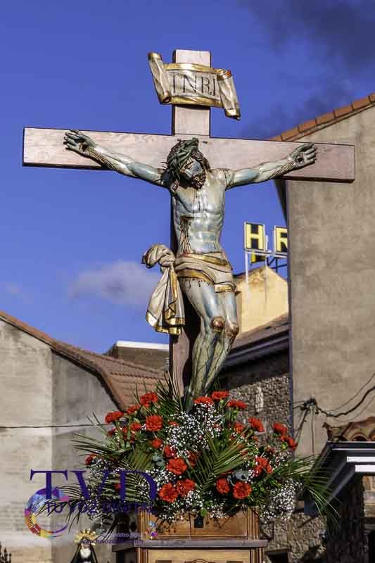 El Santo Entierro y la procesión del "Pendebás" emocionan en Tábara pese al mal tiempo 39