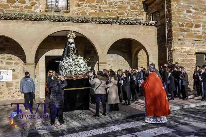 El Santo Entierro y la procesión del "Pendebás" emocionan en Tábara pese al mal tiempo 28