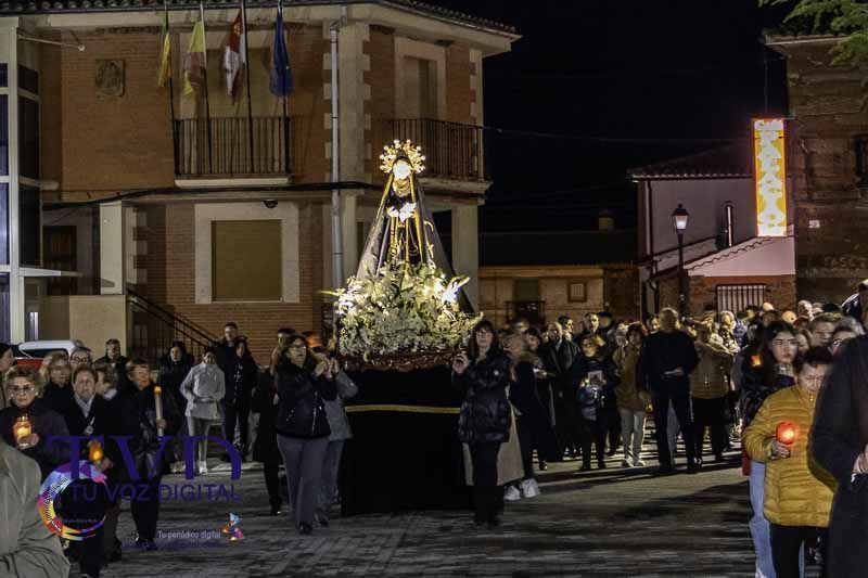 El Santo Entierro y la procesión del "Pendebás" emocionan en Tábara pese al mal tiempo 33