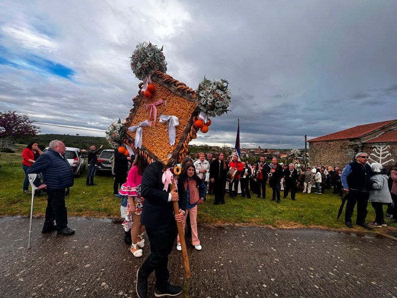 Losacio celebra la histórica romería de la Santa Cruz en honor a la Virgen del Puerto 4