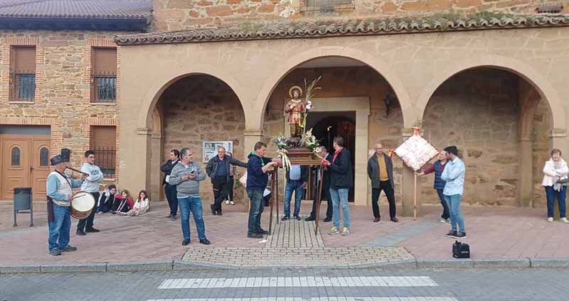 Tábara honra a San Isidro con tradición, devoción y fiesta popular 5