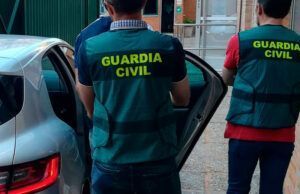 4 investigados por un delito de robo con fuerza y otro de hurto