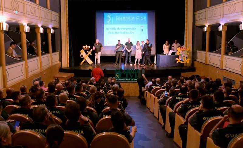 La Guardia Civil realiza unas jornadas deformación sobre la radicalización yihadista en Toro -Zamora- 1