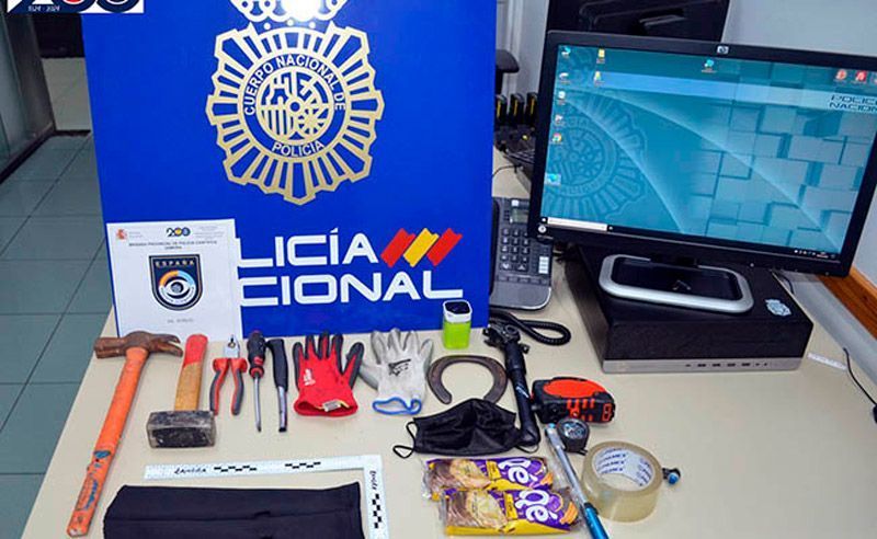 La Policía Nacional detiene a varias personas por robos en establecimientos zamoranos durante la noche. 1