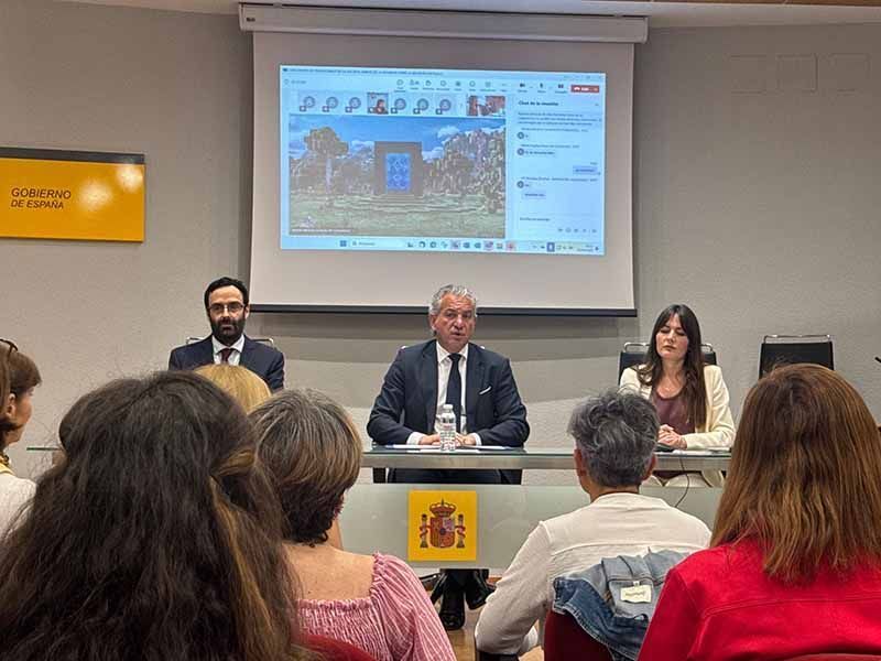 Nicanor Sen inaugura el I Encuentro de profesionales de la AGE en el ámbito de la violencia de género en Castilla y León 1