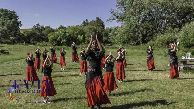 San Mamés se convierte en epicentro del espíritu rociero gracias a la Asociación Cultural Magius 12