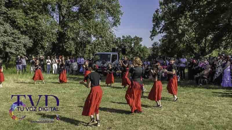 San Mamés se convierte en epicentro del espíritu rociero gracias a la Asociación Cultural Magius 10