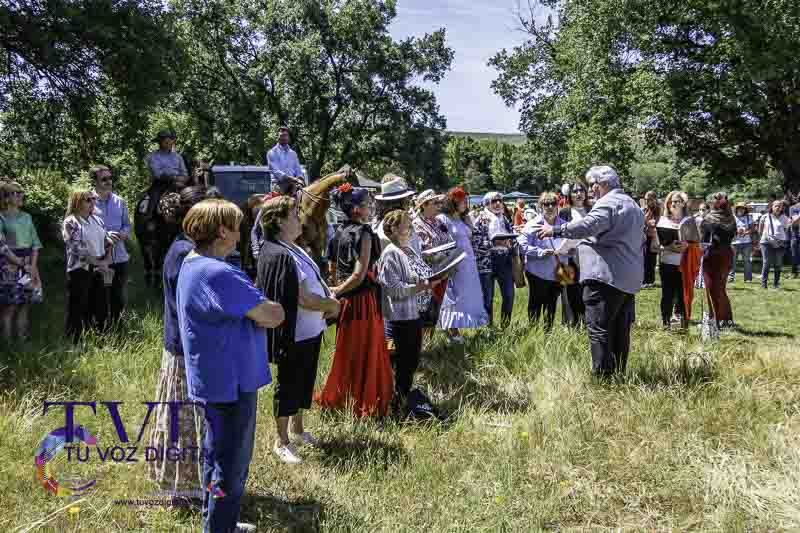 San Mamés se convierte en epicentro del espíritu rociero gracias a la Asociación Cultural Magius 50